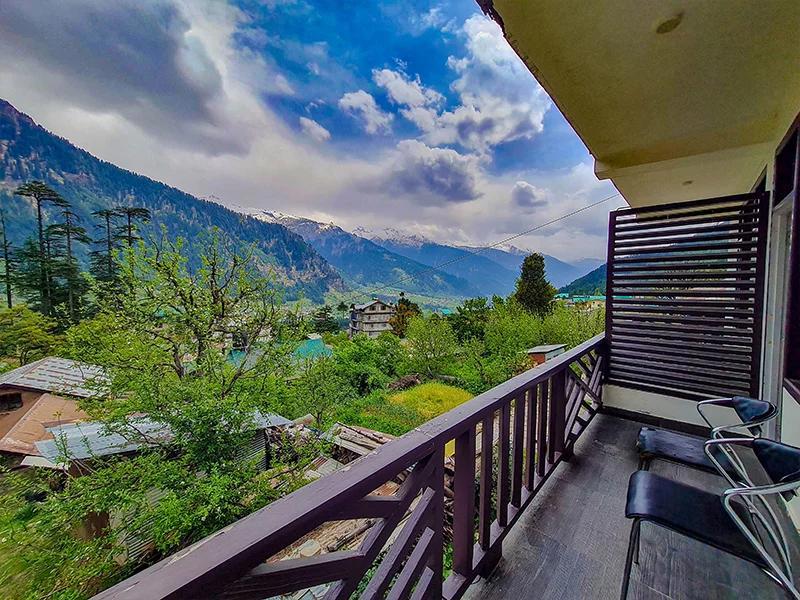 Homestay in Manali-Village house Manali-Balcony-super-deluxe-room